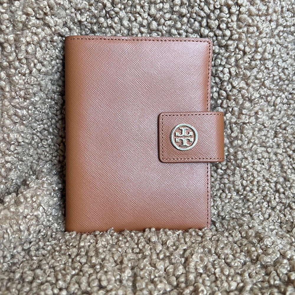 Tory Burch passport cover/wallet